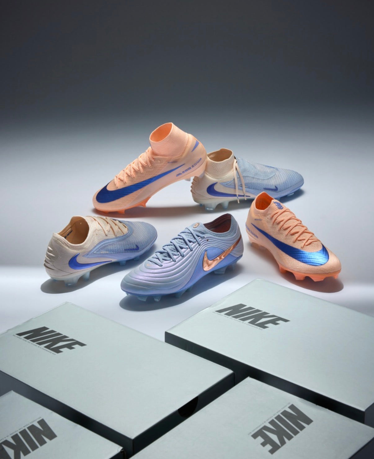 נעליים מקצועיות - NIKE