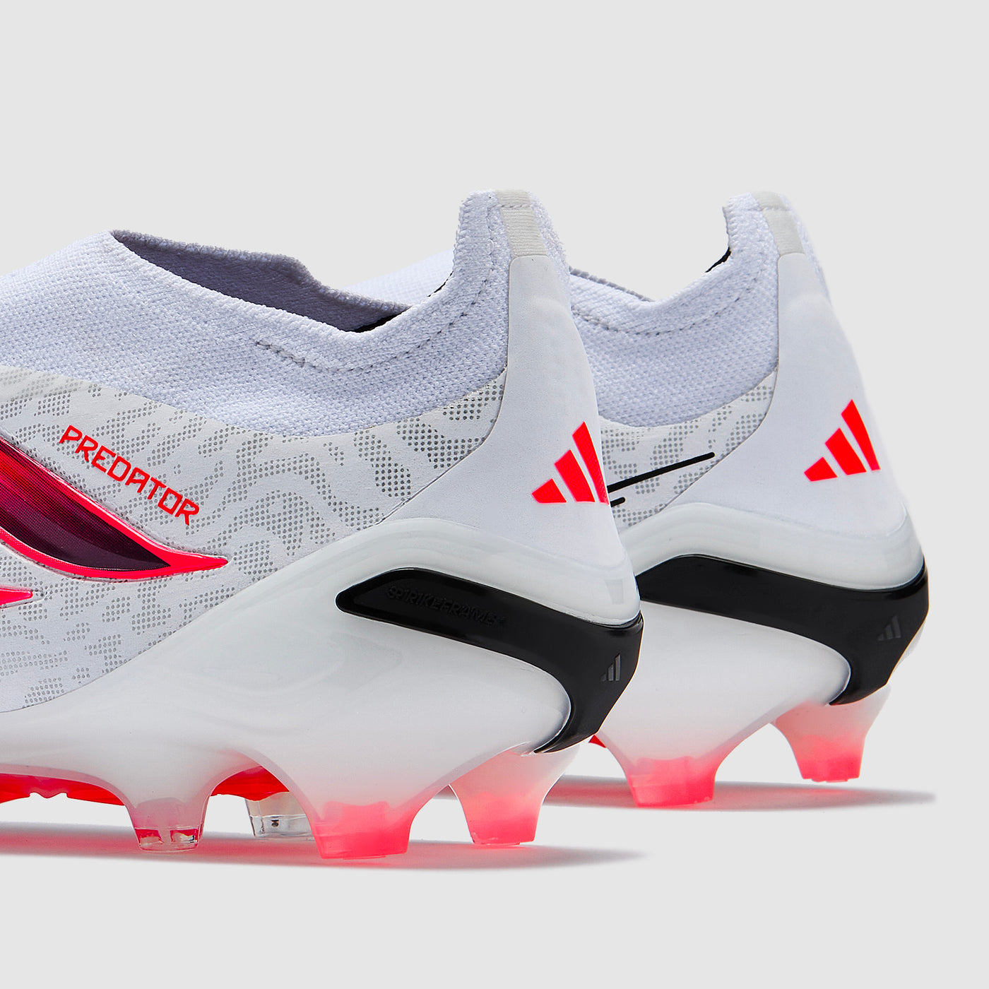 ADIDAS PREDATOR XI ELITE LACELESS WC TURBO