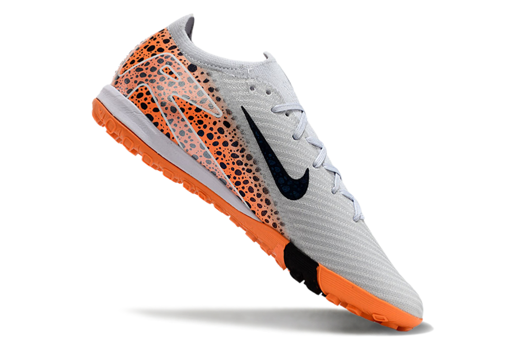 נעלי כדורגל ״Nike״ קטרגל