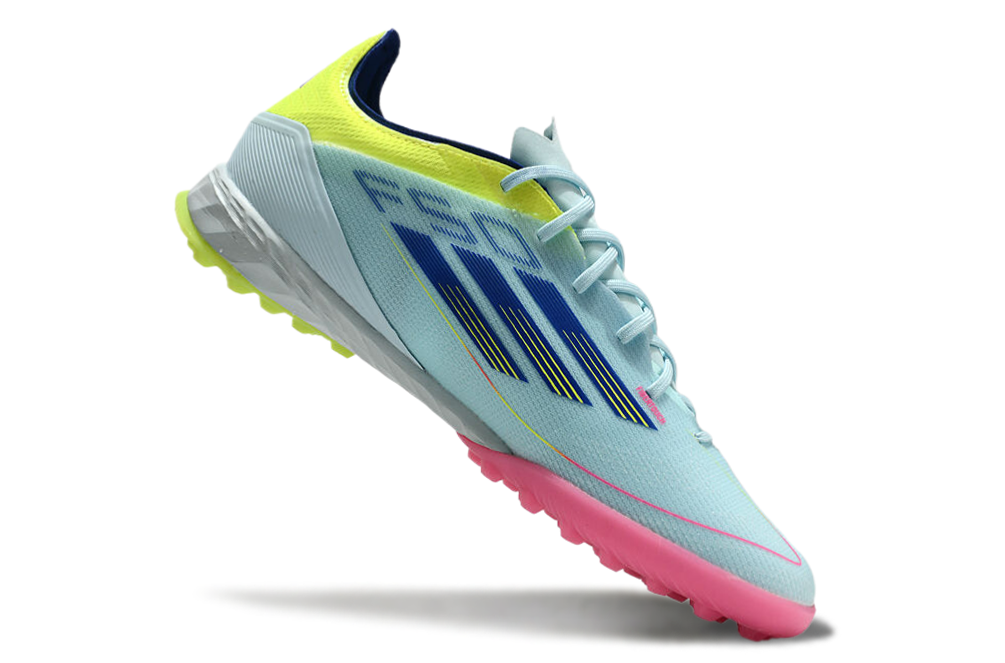 נעלי כדורגל ״Adidas״ קטרגל - Light Blue Volt Pink