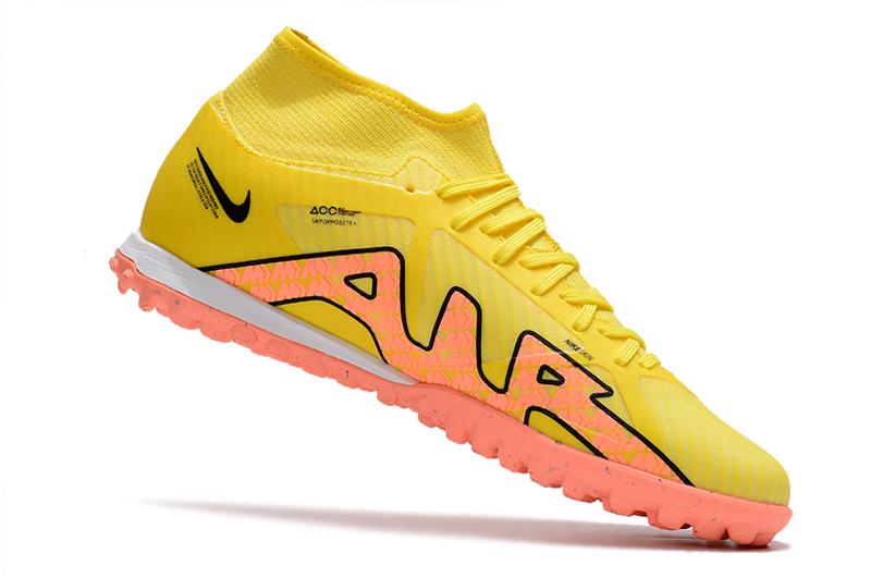נעלי כדורגל ״Nike״ קטרגל
