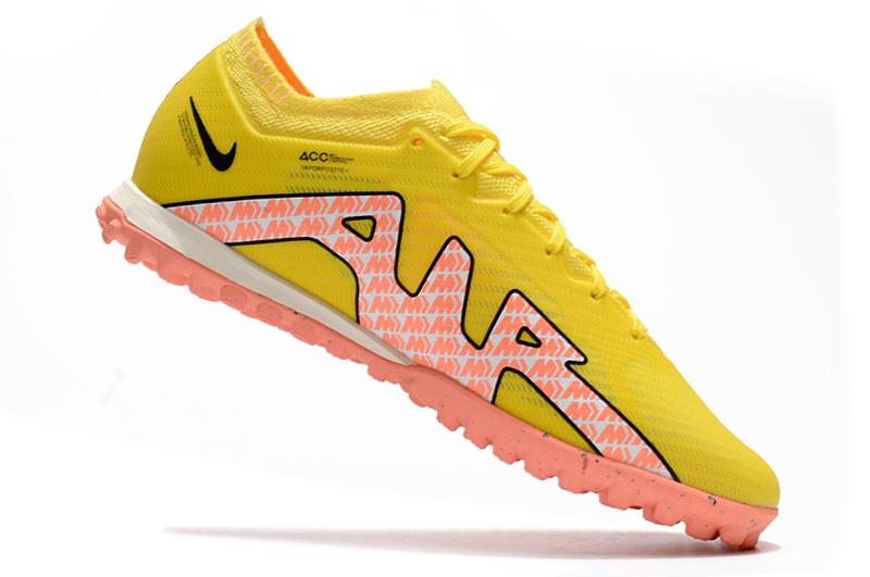 נעלי כדורגל ״Nike״ קטרגל - Yellow Peach