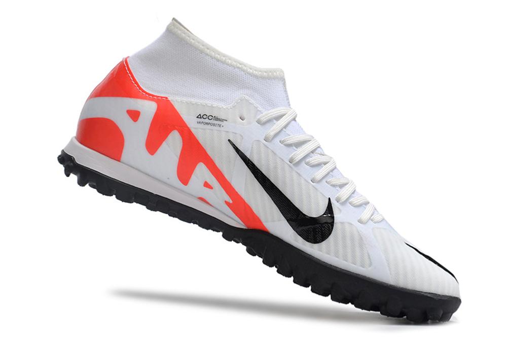 נעלי כדורגל ״Nike״ קטרגל